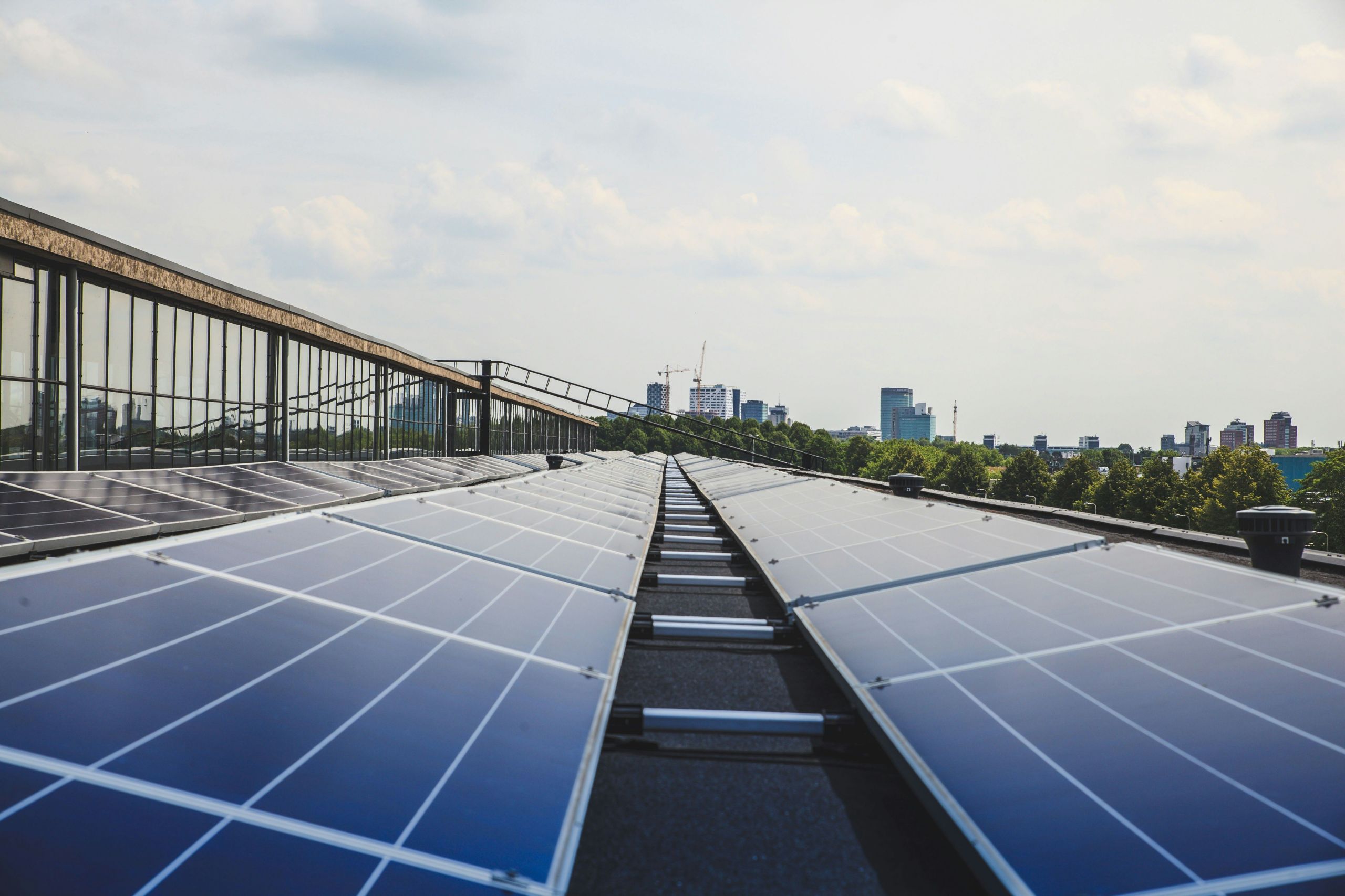 Samooskrba z elektriko 2026: odgovori na najpogostejša vprašanja